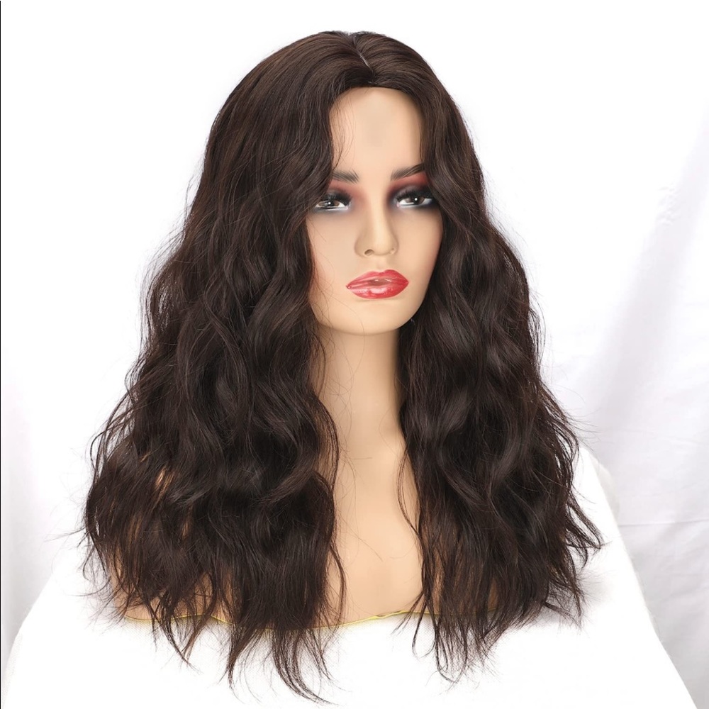 NWT 20 Inch Long Brown Wavy Wig